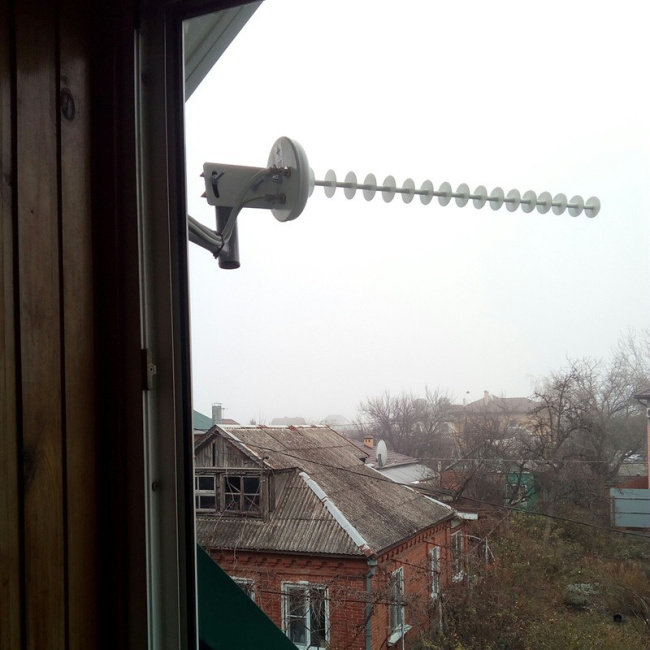 KYY17-2600 внешняя направленная антенна MIMO LTE2600 Kroks (17дБ) с разъемами F-female