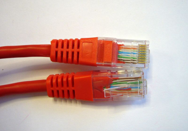 Патч корд 3 метра, UTP4, cat.6, медный, интернет кабель RJ45 с переходником RJ-45 на RJ-45 в комплекте, красный Патч корд 3 метра, UTP4, cat.6, медный, интернет кабель RJ45 с переходником RJ-45 на RJ-45 в комплекте, красный