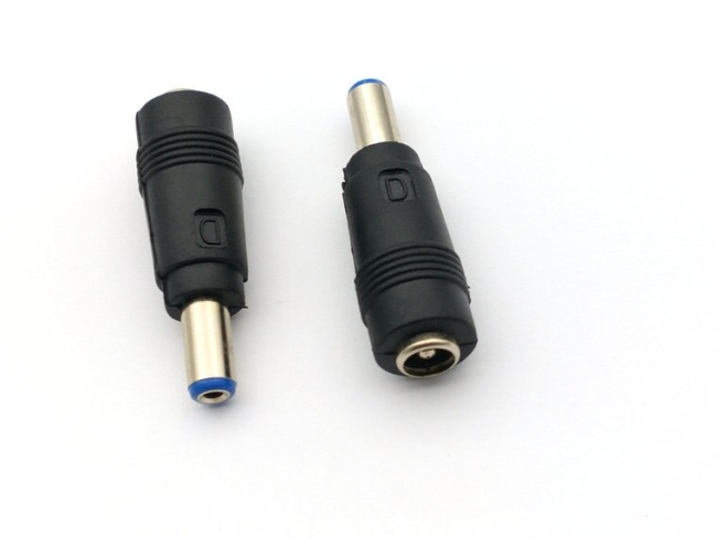 Переходник питания с гнезда 5,5х2,5 на штекер 5,5х2,1 Переходник питания с гнезда 5,5х2,5 на штекер 5,5х2,1