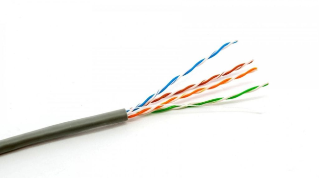 Кабель витая пара UTP 4 пары, медь, cat.5е, моножильный, проходит Fluke тест, уличный, 10 метров