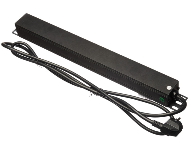 Блок розеток 19', 16А, 8 розеток, шнур 1.8 метра, выключатель с защитой, черный